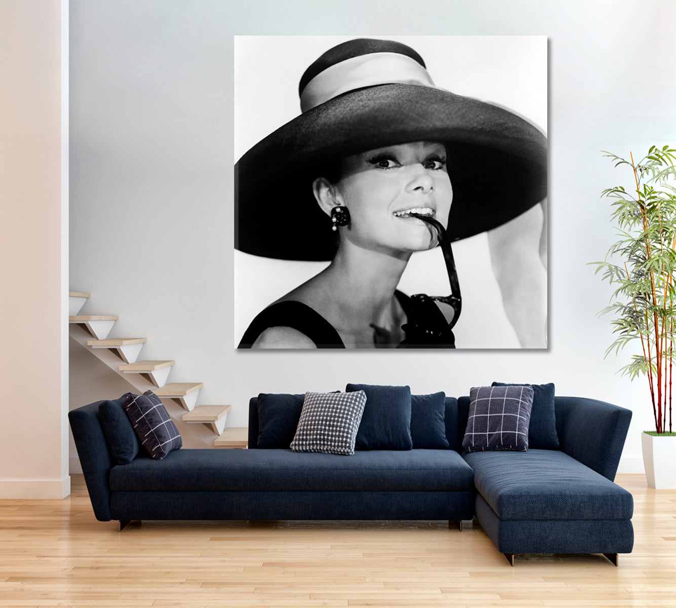 AUDREY HEPBURN BREAKFAST AT TIFFANY'S Black White Vintage Celebs Canvas Print Artesty   